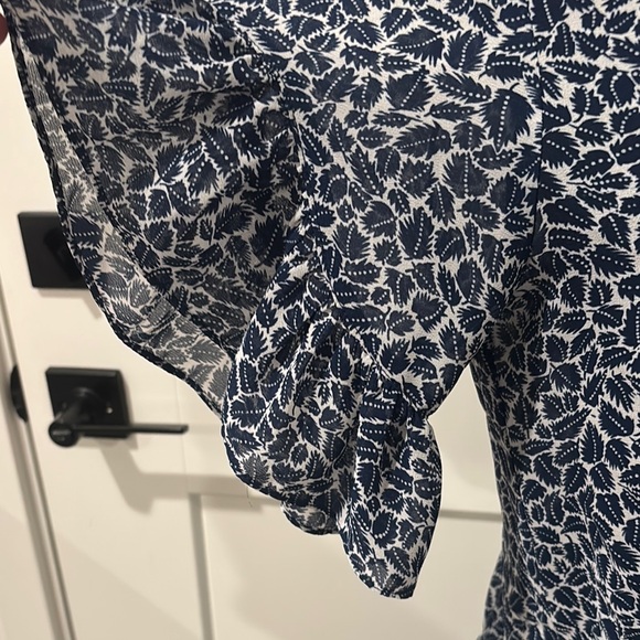 Elegant Blue Patterned Maxi Dress - Picture 5 of 6